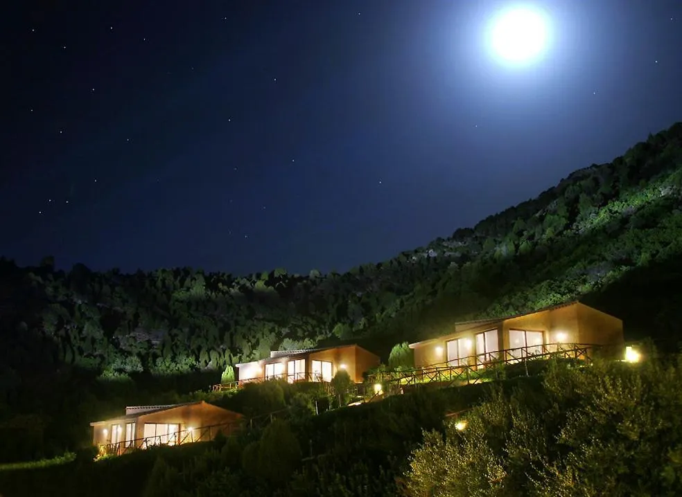 Sosventos Village Hotel تويلادا