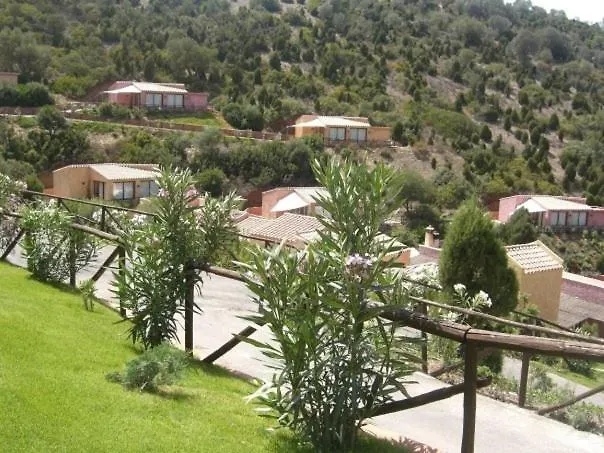 Sosventos Village Hotel تويلادا إيطاليا