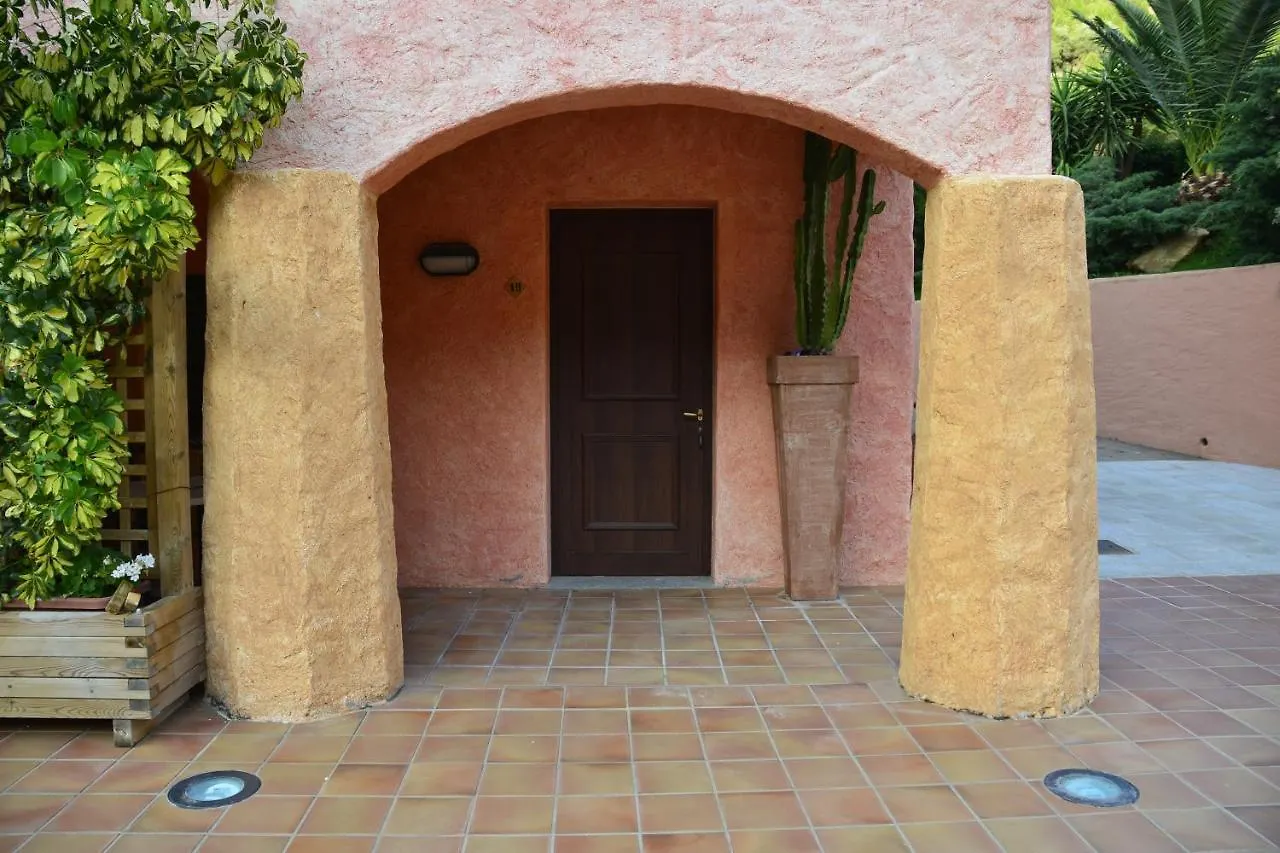 Sosventos Village Hotel تويلادا إيطاليا